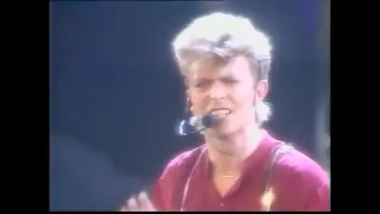 David Bowie - Fashion (Glass Spider Tour)