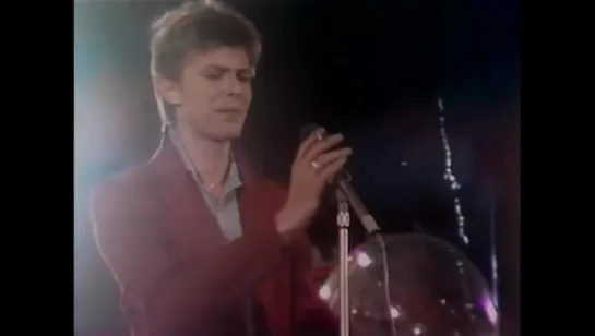 David Bowie - “Heroes“ - Live on Dutch TV -  - Remastered- 1977