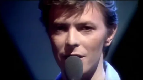 David Bowie -   Heroes -  Live Top Of The Pops (1977)