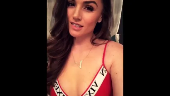 Tori Black высокая стройная модель звезда порно и ее сочная попка и упругие сиськи, секс зрелая большие жопы мамки