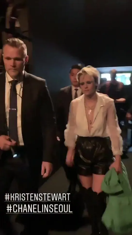 Kristen at Chanel Metiers D'Art Fashion show in Seoul - May 28 #14