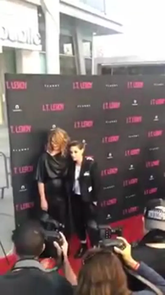 Kristen and Laura Dern at J.T. Leroy premiere in Hollywood, CA - April 24