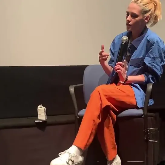 Kristen at 'Spencer' movie Q&A screening in Los Angeles - November 7