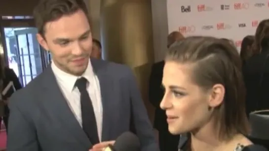 TIFF - Kristen Stewart: Nicholas Hoult can't lie (13/09)