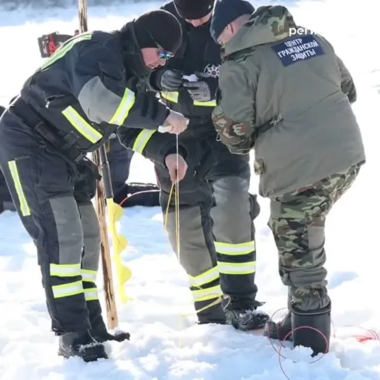 В Холмогорском районе взрывают лед