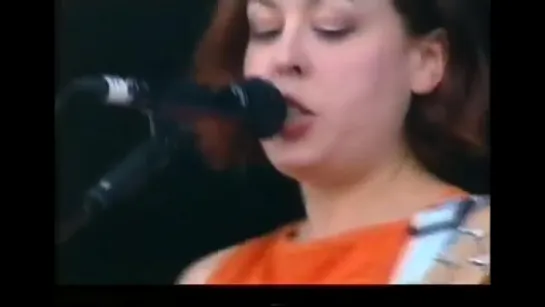 Sleater-Kinney - Anonymous \ Heart Factory \ The End of You [Reading 1999]