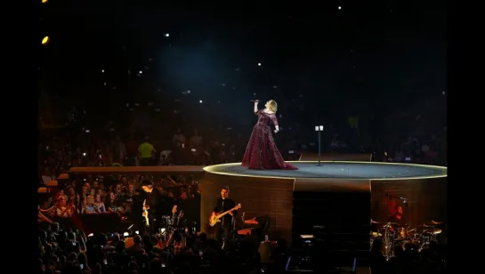 Adele live in Perth 2017 (Ten News Pro-shot)