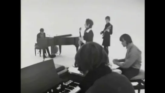 Procol Harum-60s - A Whiter Shade Of Pale (Monohrom Clip,1967)