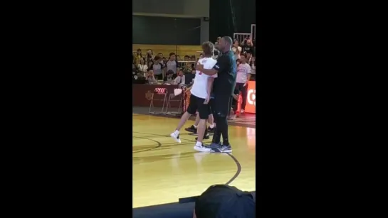 180915 Kris Wu YiFan @ Super Penguin Basketball Celebrity Game