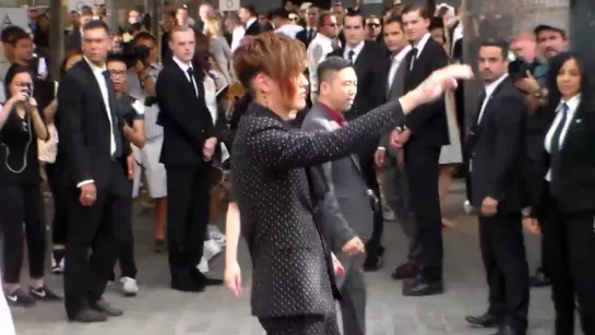 [FANCAM] 150626 Kris WuYiFan @ Paris Fashion Week Givenchy Show