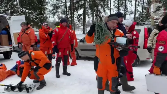 Водолазы продолжают искать под Гатчиной Анну Ускову, утонувшую на Крещение в иордани