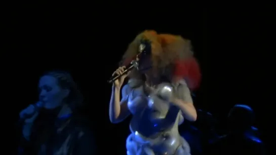 Björk - Unravel - live at Zénith, Paris (2013) - Bjork