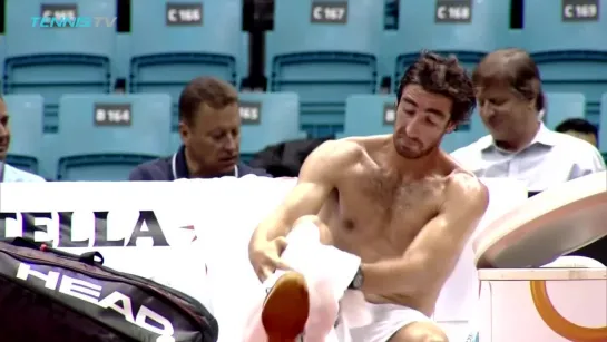 Pablo Cuevas shirtless - shirt change (3)