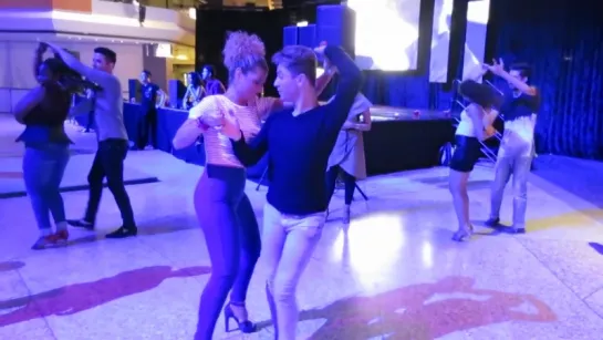 Salsa Social with Dioney (Mexico) at the Montreal Salsa Convention on May 22nd 2016 [A gay dance/Танец геев]