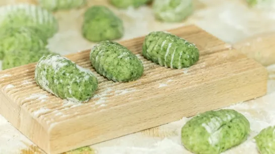 P10. Gnocchi di Spinaci e Patate