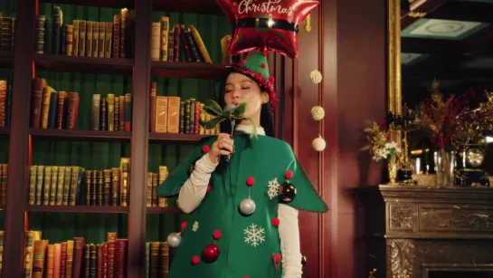 Lee Hi (이하이) – The Christmas Medley