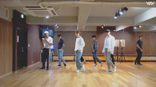 VAV (브이에이브이) – MADE FOR TWO [Dance Practice Video]