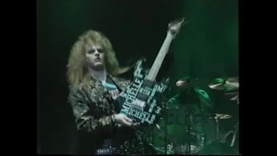 Celtic Frost - Dethroned Emperor (live Hammersmith Odeon 89)