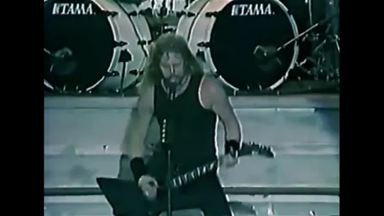 Metallica - Harvester of Sorrow (Live - Moscow, Russia - 1991) [REMASTERED VIDEO  AUDIO]