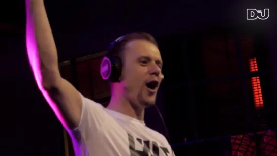 Armin van Buuren Live From Armin And Friends In Miami