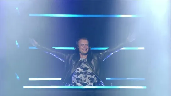 Armin van Buuren - Heading Up High (Opening The voice of Holland 2017 ¦The Final)