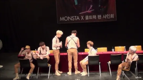 [VK][160619] MONSTA X fancam @ Yongsan Fansign