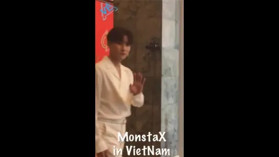 [VK][180831] MONSTA X fancam @ V HEARTBEAT LIVE Fansign in Vietnam