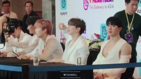 [VK][180831] MONSTA X fancam @ V HEARTBEAT LIVE Fansign in Vietnam