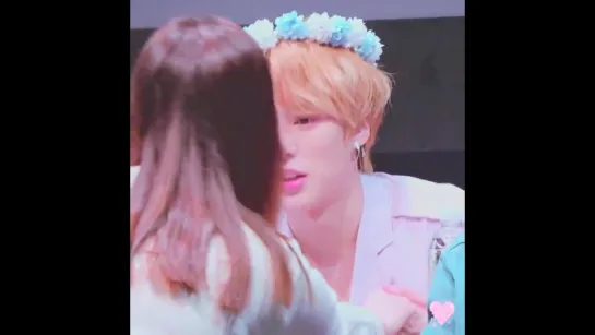 [VK][180429] MONSTA X fancam (Minhyuk focus) @ Blue Square Hall Fansign