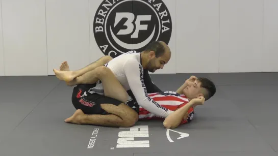 No Gi PRessure Passing by Bernardo Faria Vol 1