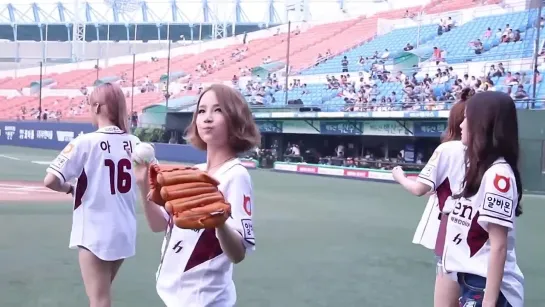 13.07.2014 TAHITI - Korean Baseball Sexy First Pitchs @ Nexen Heroes vs NC Dinos