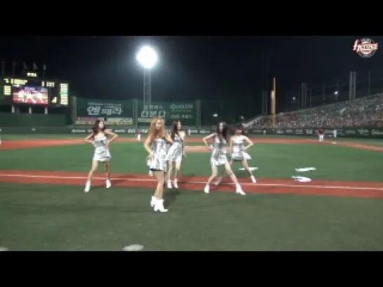 [FANCAM] 130821 Tahiti - Love Sick @Nexen Baseball Game