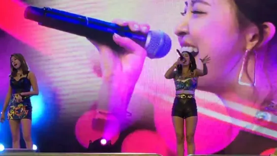 [FANCAM] 151206 Sistar - Crying @ Fan Meeting in Singapore