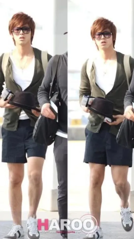 Yunho in shorts