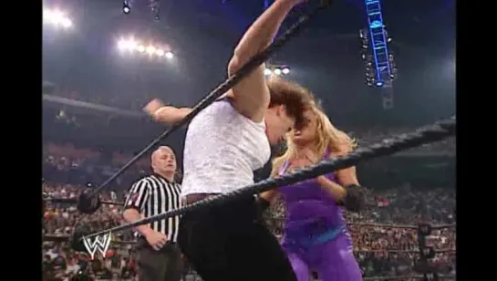 Molly Holly vs Trish Stratus