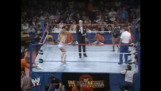 The Fabulous Moolah vs. Velvet McIntyre (WWF Wrestlemania 2 (1986))