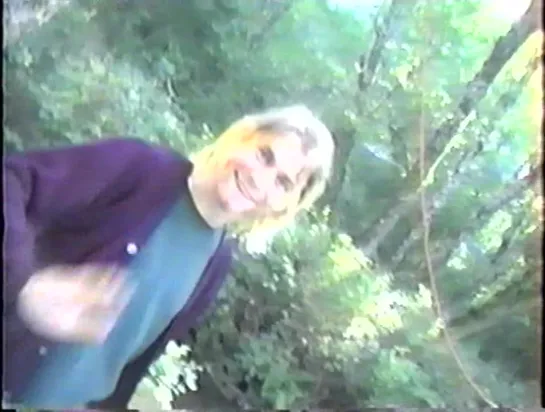 Kurt Cobain (Mill Creek Park, Cosimopolis Festival, Cosimopolis, WA, USA, 08.09.1991) (part 2)