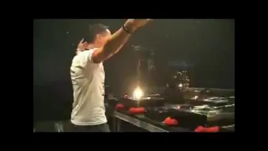 Dj Tiesto - Traffic (in concert)