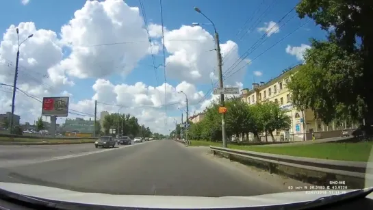 2016.07.02 - ДТП у ТЦ Лента на Московском шоссе в Нижнем Новгороде