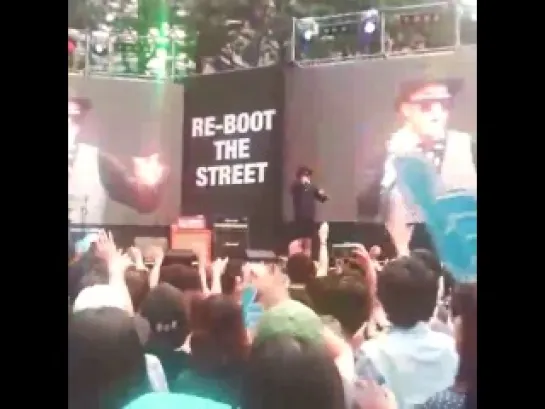 [fancam] Zion.T 14/09/2013 - d’light UNDERGROUND RE-BOOT THE STREET