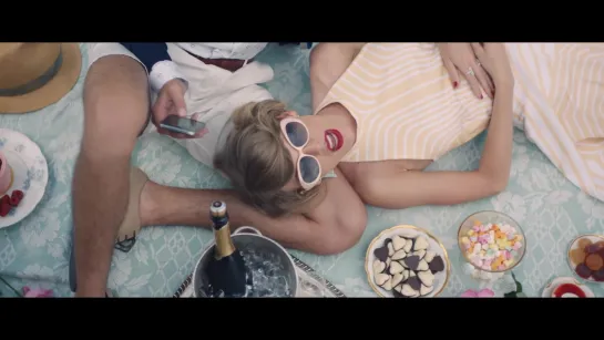 Taylor SWIFT – Blank Space – Тейлор СВИФТ