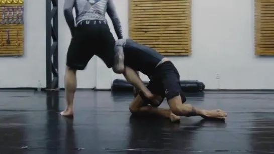 Roberto Wosiack - QUEDA de Single Leg passando a guarda no jiu jitsu