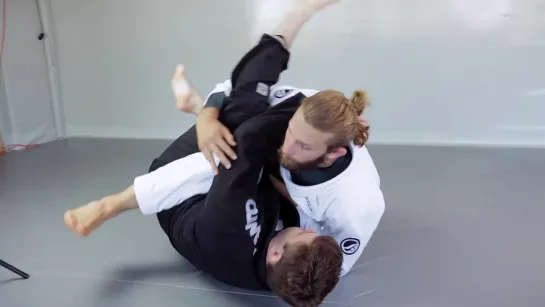 Adam Wardziński - First Jiu Jitsu Sweep You Should Learn || Flower Sweep