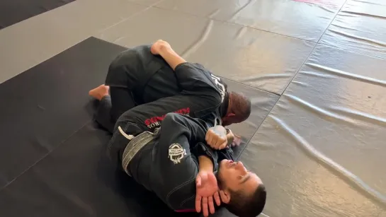 Moncaio Brothers JiuJitsu - Submissions from half-guard