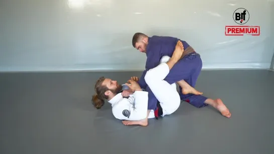 Adam Wardzinski - omoplata from SLX guard