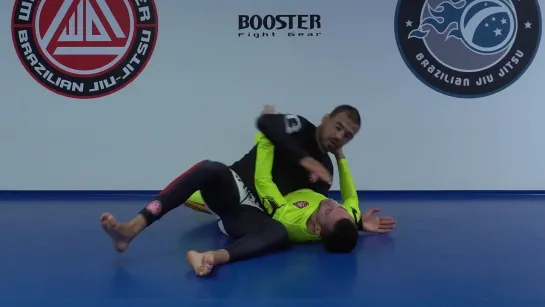 Wim Deputter - How to attack from Kuzure Kesa Gatame (modified scarf hold)