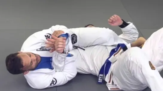 Marcos Tinoco - Be Aware of Wrist Locks Attacks