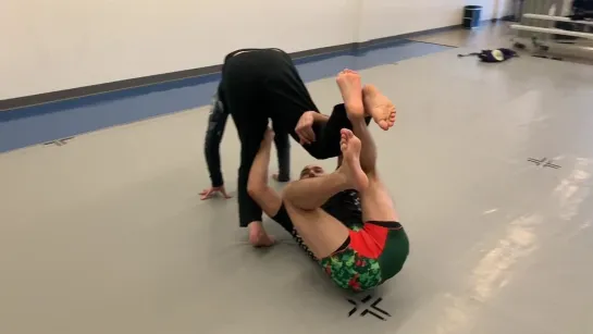 Jeff Roberts - Easy Single Leg X sweep with some great details.