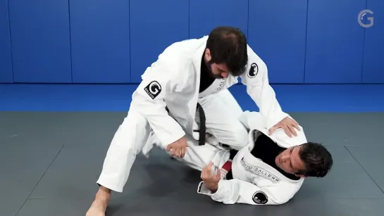 Leandro Slaib - Half-guard 1 - Half guard - Sitting up grabbing the lapel and spinning