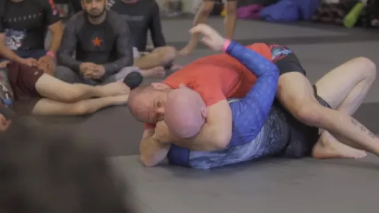 SNEAKY SUB from MOUNT in JIU JITSU - Punch Choke, NOT an Ezekiel